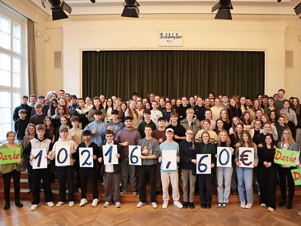  Martinssammlung in Kempen Schüler des Gymnasiums Thomaeum sammeln über 10.000 Euro für Paraguay